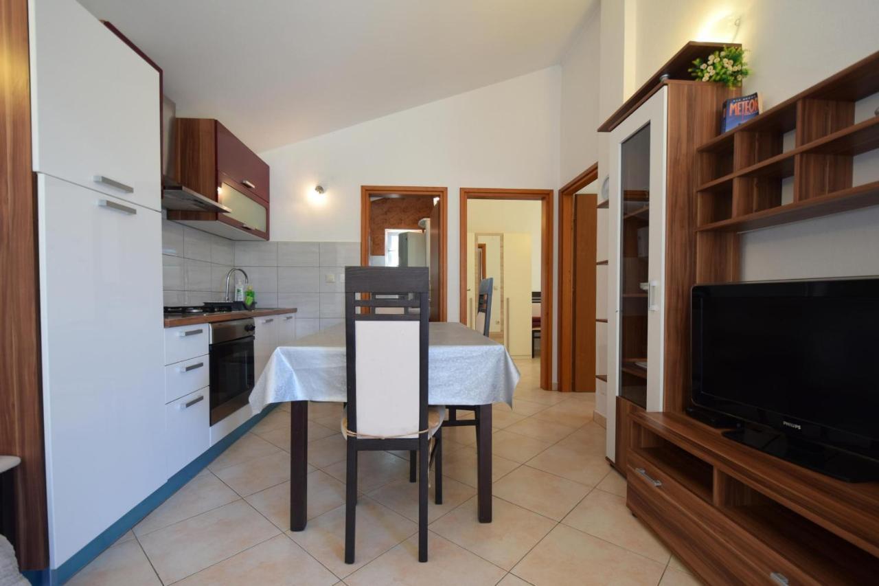 Pere Holiday home Malinska